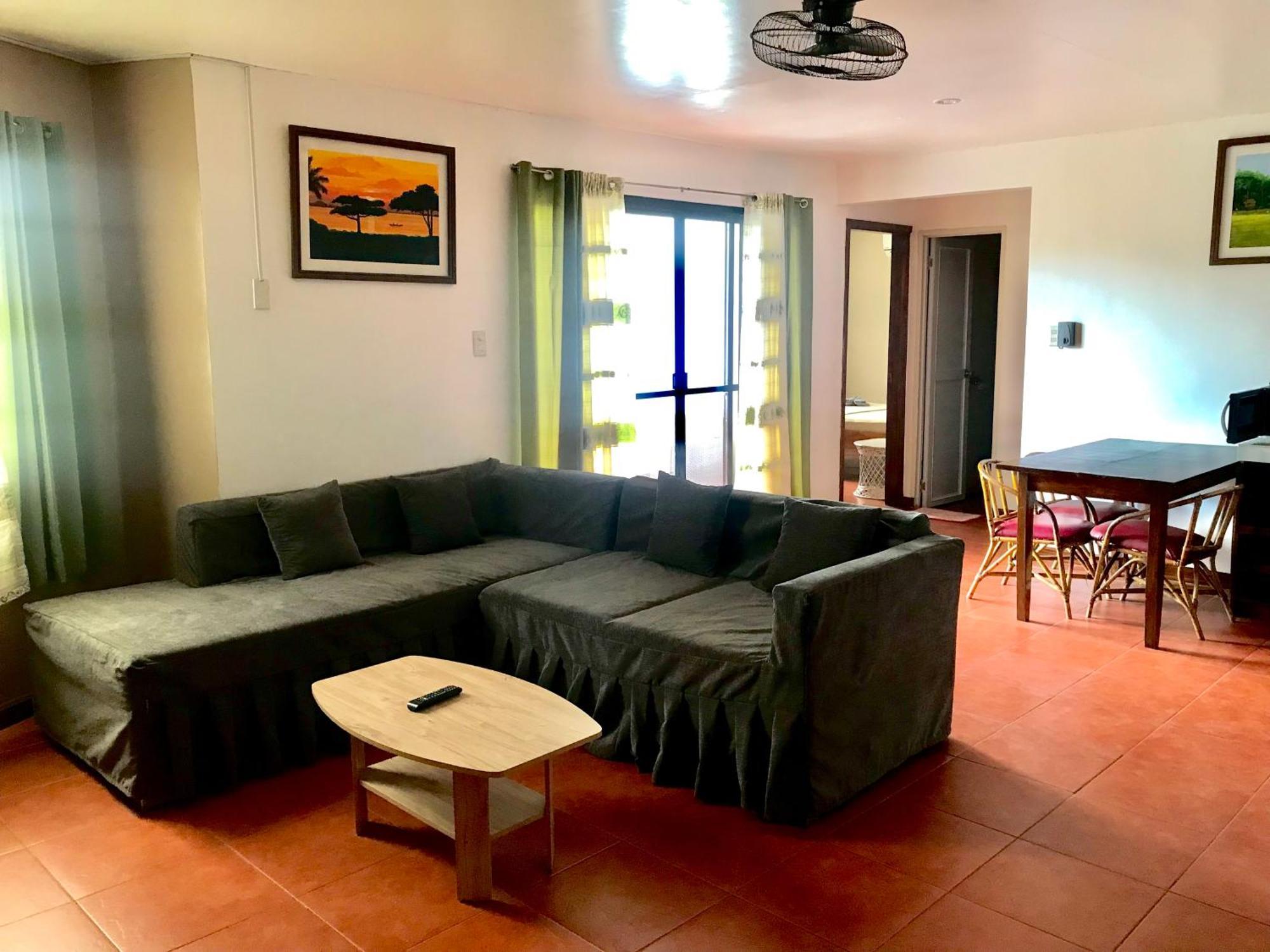 Badladz Staycation Condos Puerto Galera Esterno foto